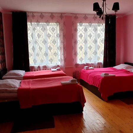 Red Stone Guest House Казбеги Екстериор снимка