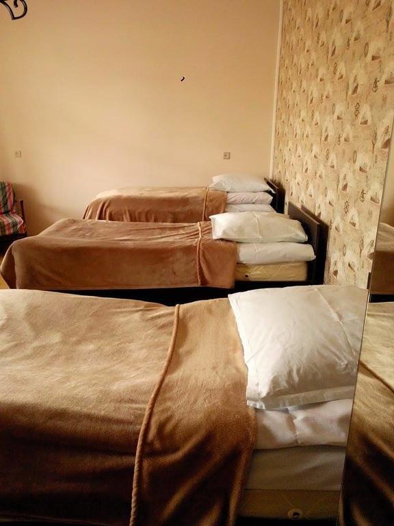 Red Stone Guest House Казбеги Стая снимка