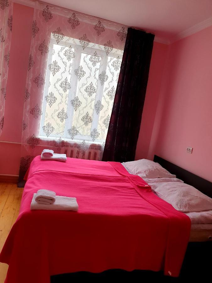 Red Stone Guest House Казбеги Екстериор снимка
