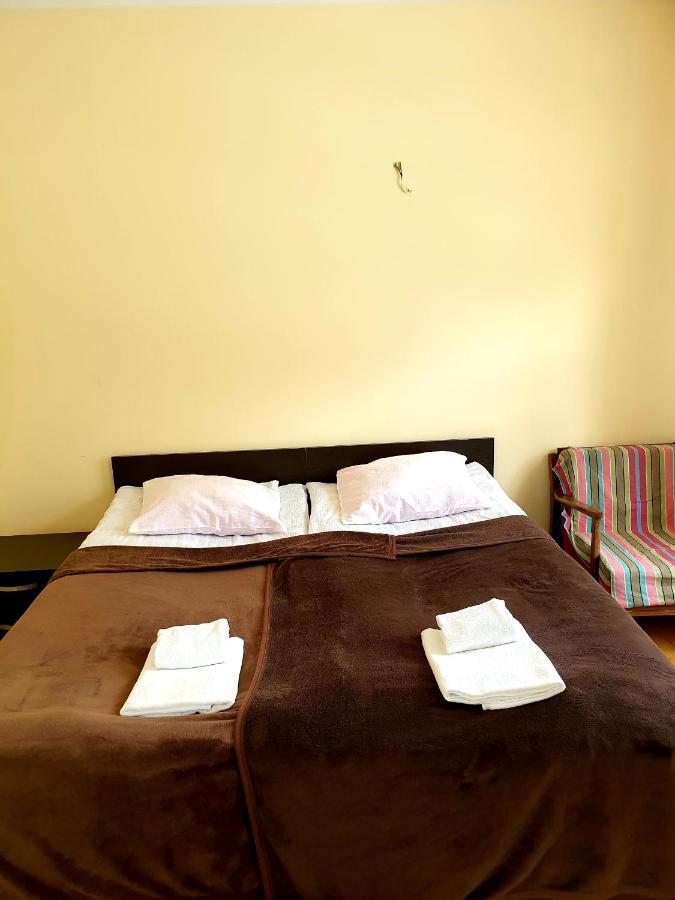 Red Stone Guest House Казбеги Екстериор снимка